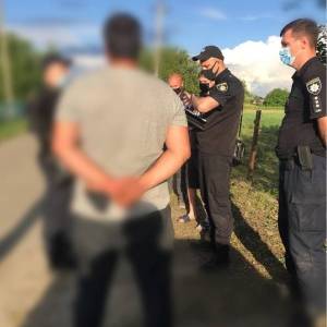 В Запорожье пьяный таксист предлагал взятку полицейским. Фото - reporter-ua.com - Запорожская обл. - Запорожье