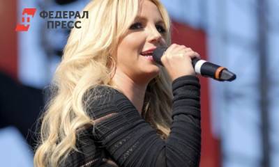 Бритни Спирс - Александр Васильев - Любимая вещь Бритни Спирс: модный топ из 2000-х снова в тренде - fedpress.ru - Санкт-Петербург