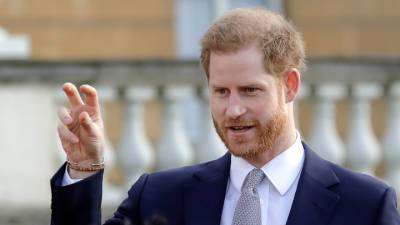 Елизавета II - принц Гарри - Меган Маркл - принц Филипп - Принц Гарри поставил точку вокруг споров об имени дочери - vesti.ru