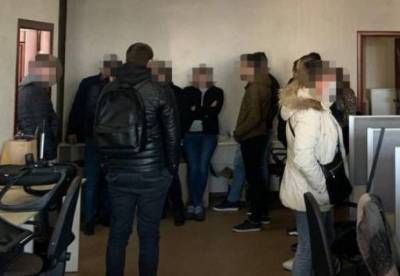 В Киеве разоблачили группу "черных" коллекторов - facenews.ua - Украина - Киев
