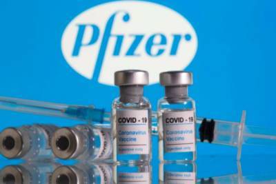 В Украину прилетела новая партия вакцины Pfizer - rupor.info