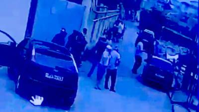 Момент расстрела приставов в Адлере попал на видео - vesti.ru - Адлер
