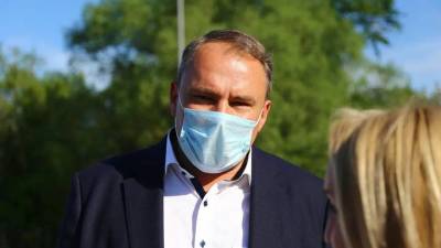 Петр Толстой - Петр Толстой помог решить вопрос с асфальтированием территории Ветакадемии - vm.ru - Москва