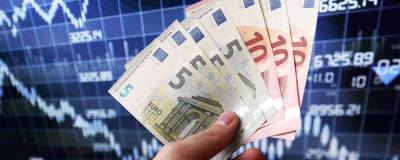 Курс евро впервые с марта опустился до 88 рублей - runews24.ru