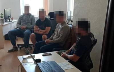 В Киеве задержали "черных коллекторов", угрожавших родственникам должников - korrespondent.net - Киев