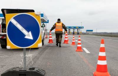 Подрядчик, из-за которого на трассе М-11 был поврежден автомобиль, не хочет оплачивать его ремонт - afanasy.biz - Тверь - Тверская обл.