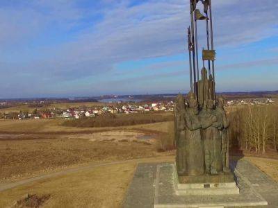 Александр Невский - Музей Ледового побоища закрылся из-за разрушения дороги в ходе строительства монумента Александру Невскому - kasparov.ru - Псков