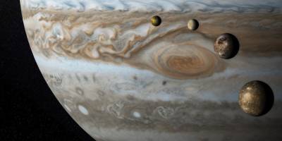 Космический зонд NASA прислал первое за 20 лет фото одного из спутников Юпитера - Ганимеда - ruposters.ru