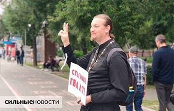 Гомельский священник: Диктаторы-побратимы запустили свои синие пальцы и в Церковь Христову - charter97.org - Минск