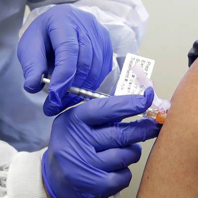 Нацслужба здравоохранения Британии рапортует о рекордах записей на вакцинацию - radiomayak.ru - Англия