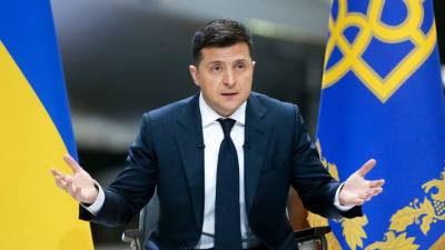 Владимир Зеленский - Владимир Путин - Павел Зарубин - Путин сравнил законопроект Зеленского с нацистской Германией - vesti.ru - Москва