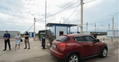 Людмила Денисова - Боевики ограничили выезд из "ДНР" детей старше 14 лет - focus.ua - ДНР - ЛНР