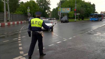 Вести в 20:00. Около 10 тысяч столичных таксистов получили свой ID - vesti.ru - Москва