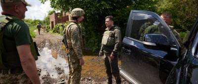 Владимир Зеленский - Зеленский в ООС сообщил о снижении количества обстрелов - w-n.com.ua
