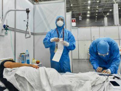 В России второй день подряд зафиксировали рекордную смертность от коронавируса - kasparov.ru - Москва - Россия - Санкт-Петербург - Московская обл.