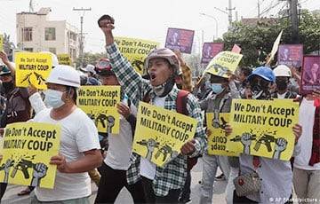 Хунта в Мьянме выпустила из тюрем более двух тысяч демонстрантов - charter97.org - Белоруссия - Бирма - Янгон