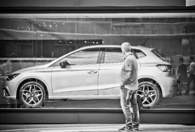 Владимир Путин - Денис Мигаль - Ford - Российские цены на автомобили большинства марок вырастут с 1 июля - online47.ru