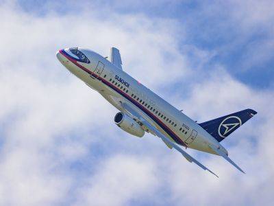 Из-за фактической инфляции цена самолета Superjet 100 за год возросла на $4 млн - kasparov.ru - Россия