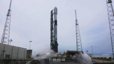 Во Флориде стартовала Falcon 9 с 88 спутниками на борту - piter.tv - США - шт.Флорида