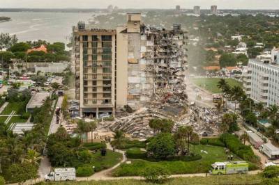 Во Флориде выросло число жертв обвала здания Champlain Towers - lenta.ua - США - Украина - Израиль - шт.Флорида - Стамбул
