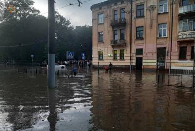 Андрей Садовый - В Украине из-за непогоды опаздывают восемь поездов - kp.ua - Украина - Львов - Днепропетровск