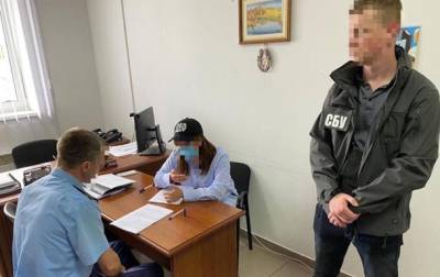 Таможенников в Киеве подозревают в злоупотреблении при ввозе б/у грузовиков - korrespondent.net - Украина - Киев - Житомир