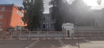 Историческое ограждение усадьбы Кабачинского снесли в Нижнем Новгороде - vgoroden.ru - Нижний Новгород