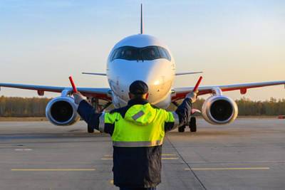 Ненужный за рубежом Superjet 100 подорожал - lenta.ru