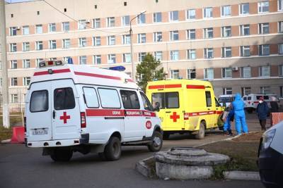 В Нижнем Тагиле — колоссальный рост заболеваемости ковидом. Места в больнице закончились - znak.com - Свердловская обл.