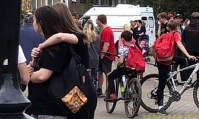 16-летняя девушка вонзила нож-бабочку в сердце 14-летнего подростка: он умер - gubdaily.ru - Братск