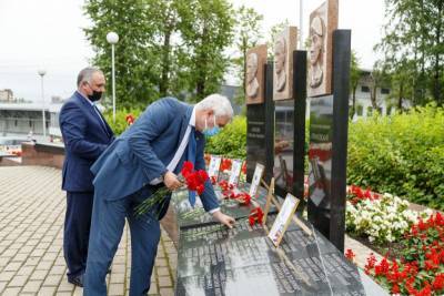 Владимир Уйба - В Сыктывкаре почтили память жителей Коми, погибших в войнах и вооруженных конфликтах - komiinform.ru - Россия - респ. Коми - Афганистан - Сыктывкар