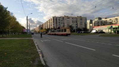 Трамваи изменят маршрут на проспекте Обуховской Обороны - piter.tv
