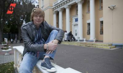 Сумасшедшая фанатка показала «сына» от солиста «Иванушек» - fedpress.ru - Москва - Сочи
