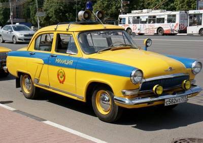 По Рязани проедет колонна ретро-автомобилей ГИБДД - ya62.ru - Рязань