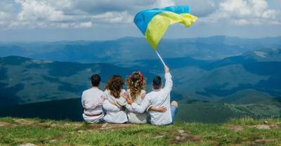 Рада приняла закон о коренных народах Украины, русские среди них не значатся - reendex.ru - Украина - Крым