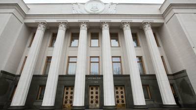 Владимир Зеленский - Рада Украины приняла закон о коренных народах - russian.rt.com - Украина