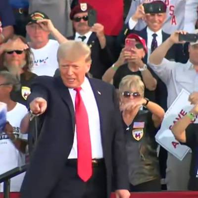 Дональд Трамп - Джейсон Миллер - В интернете появилась новая соцсеть, предположительно связанная с Трампом - radiomayak.ru - США - Twitter