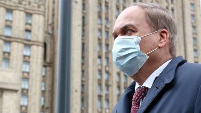 Владимир Путин - Анатолий Антонов - Антонов назвал враждебным шагом новые антироссийские санкции США - iz.ru - Россия - США - Вашингтон - Израиль - Женева