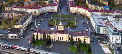 Владимир Любарский - Глава Петрозаводска предлагает обсудить, какой арт-объект установить на ж/д вокзале - stolicaonego.ru - Петрозаводск