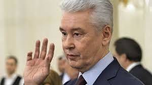 Сергей Собянин - Собянин пригрозил локдауном организациям, игнорирующим вакцинацию сотрудников - runews24.ru - Москва