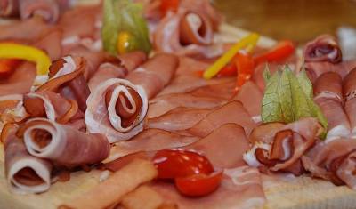 Тюменское мясное предприятие не доказало отсутствие сальмонеллы в продукции - nashgorod.ru - Тюмень