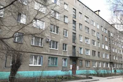 Стали известны подробности гибели 40-летней рязанки, выпавшей с 5 этажа - rzn.mk.ru - Рязань
