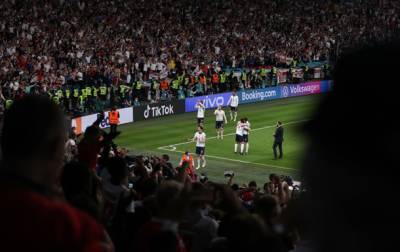 Гарри Кейн - Каспер Шмейхель - УЕФА оштрафовал Англию денежным штрафом по итогам матча с Данией - korrespondent.net - Украина - Англия - Дания