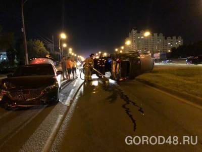В массовом ДТП на улице Катукова в Липецке пострадали три человека - 7info.ru - Липецк