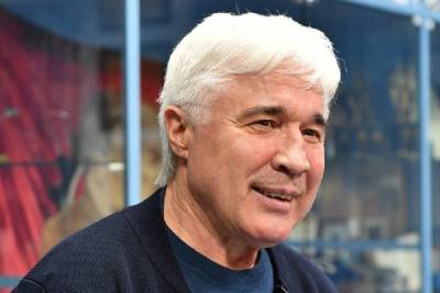Евгений Ловчев - Ларссон Джордан - Ловчев считает, что футбол в России - это борьба между "Газпромом" и "Лукойлом" - sport.ru - Россия