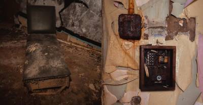 15 жутких фото заброшенной больницы, которая с годами превратилась в декорации для фильма ужасов - reendex.ru