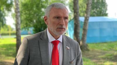 "Это недопустимо": депутат Журавлев о проблемах с вакцинацией в Алтайском крае - inforeactor.ru - Алтайский край