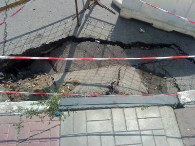 Мужчина погиб в результате обвала грунта на западе Москвы - vm.ru - Москва