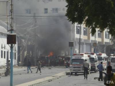 В столице Сомали прогремел взрыв на оживленном перекрестке. Боевики хотели устранить комиссара полиции - gordonua.com - Украина - Сомали - Могадишо