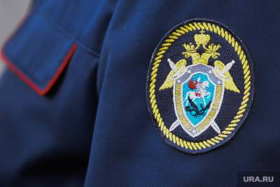 Не по инструкции: в якутском селе не пустили в самолет 8-летнюю девочку, нуждающуюся в скорой медпомощи – Учительская газета - ug.ru - Якутск